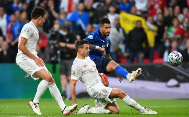 بيكيه يسخر من رد فعل لاعبي ريال مدريد بعد خسارة نهائي كأس الملك